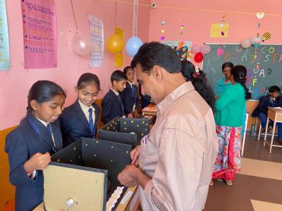 ICS EXHIBLITZ