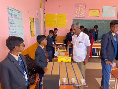 ICS EXHIBLITZ